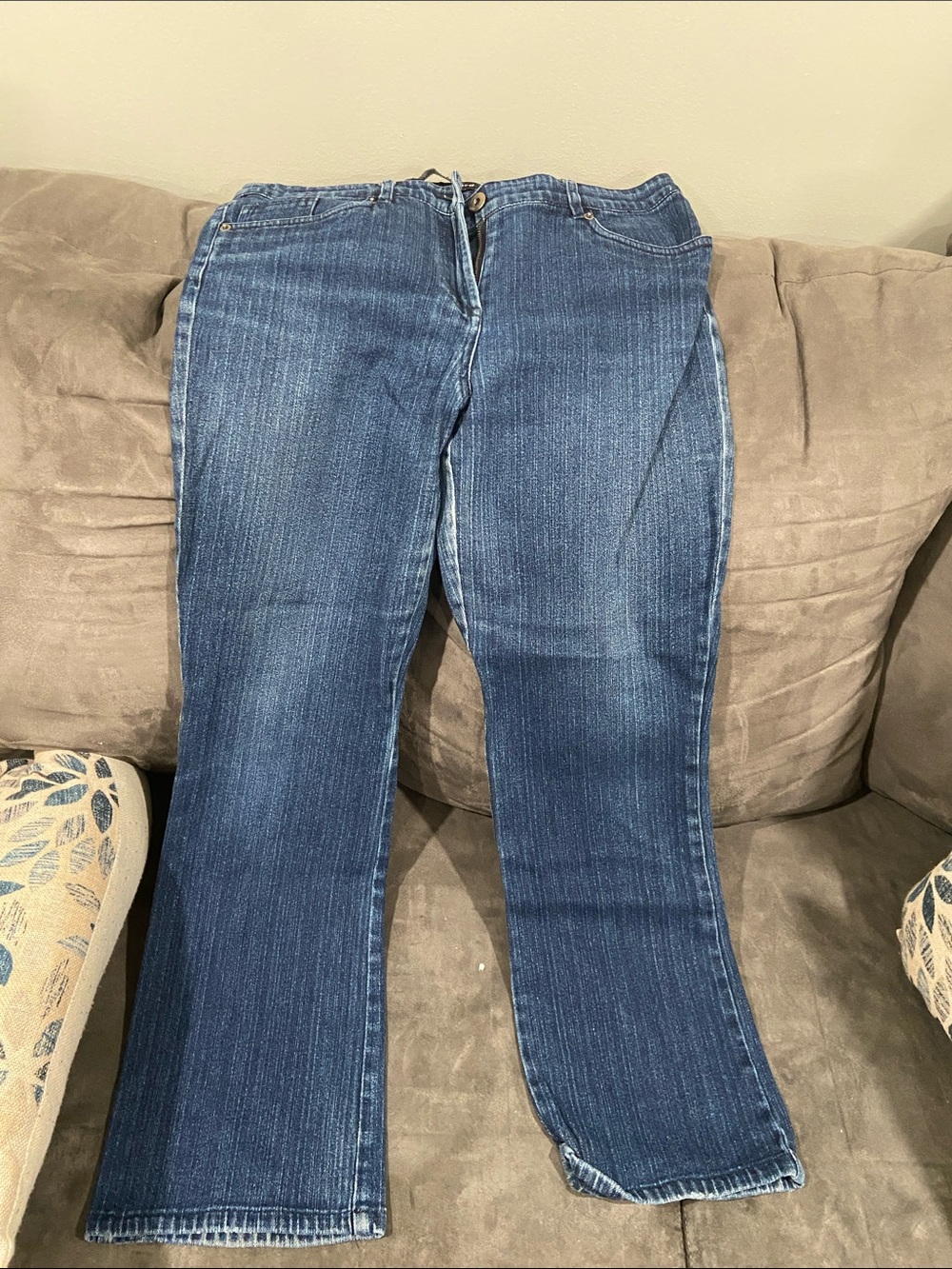 Women’s Flared Jeans in Dark Indigo